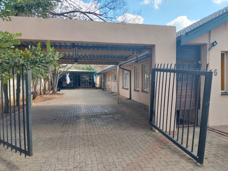 17 Bedroom Property for Sale in Universitas Free State